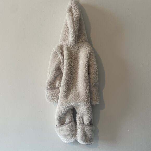 Nike Hooded Sherpa Baby Coverall in Pale Ivory 6M - Picture 9 of 9